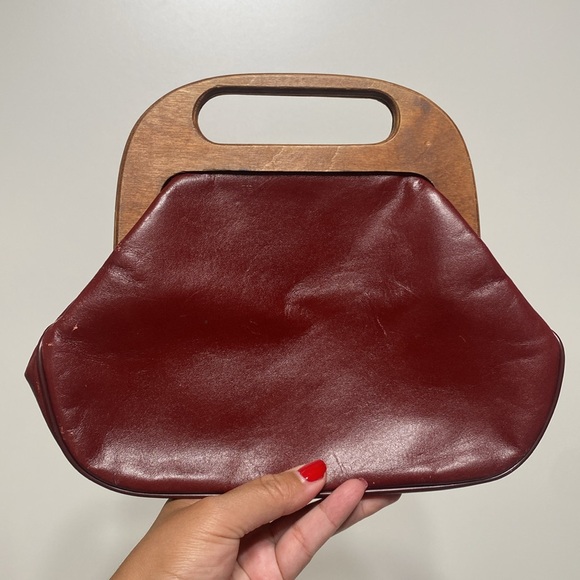 Vintage Etienne Aigner Leather Clutch Handbag with Wooden Handle - Picture 3 of 17